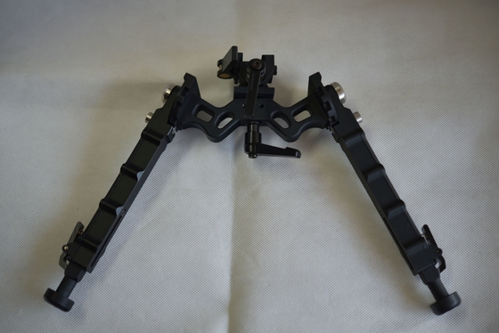 330g Bipod Táctico Exterior Ajustável 5,5''-8,1'' Altura 5 ranhuras para versatilidade