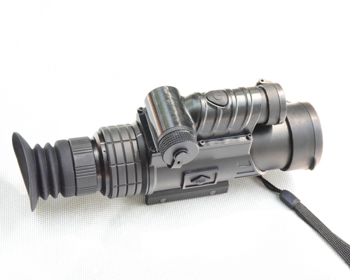 Espaço de caça 10x32 com Laser Rangefinder 750m e tecnologia Eye Safe 905nm