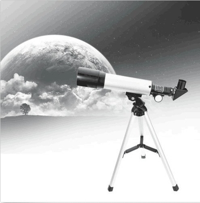 Experimente a beleza do céu noturno com o Telescópio Profissional F36050 e o tripé