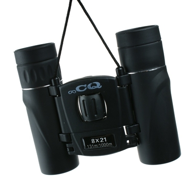 Concentre-se em um binóculo de bolso leve de 8x21 com visão clara e baixo peso de 195g