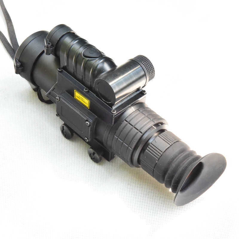 Espaço de caça 10x32 com Laser Rangefinder 750m e tecnologia Eye Safe 905nm